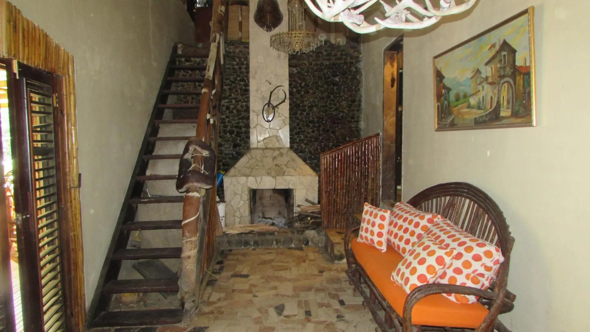 Arroyo Frío River Lodge